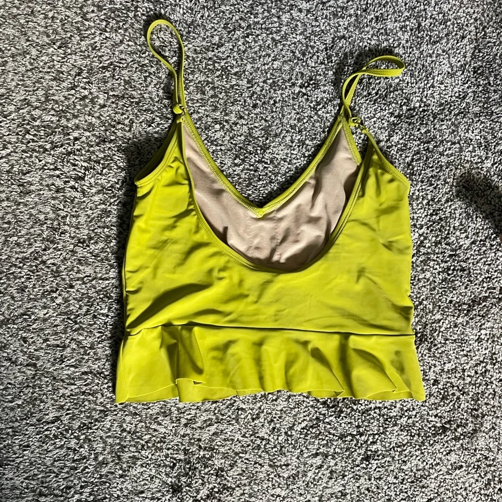 Kortni Jeane scoop back top - Picture 2 of 3